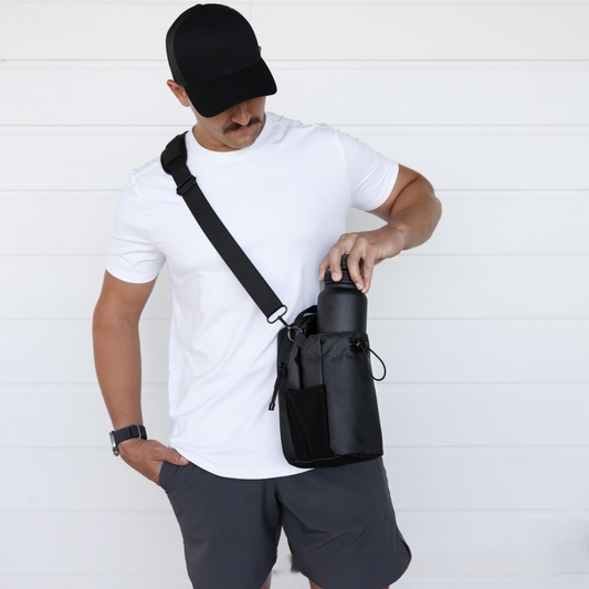 Strenith™ Magnetic Water Bottle Gym Bag – Hydration Meets Innovation